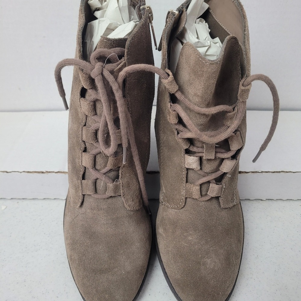 Anne Klein iFlex Womens Ankle Boots Sz 9 Taupe Suede Lace Up Side Zip Block Heel